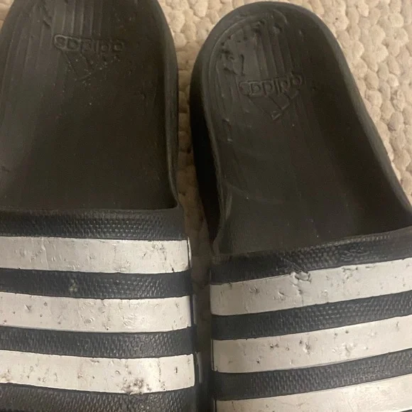 Adidas black & white slides. - Picture 3 of 4